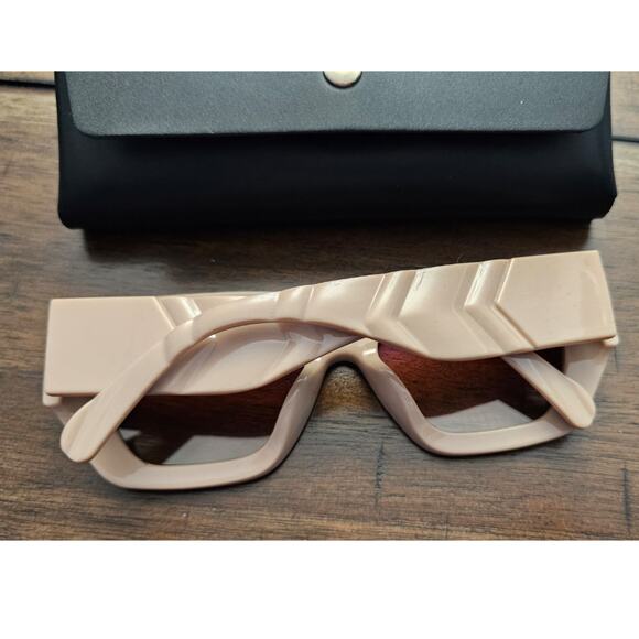 Shein Cream Sunglasses New new in case - Picture 3 of 3